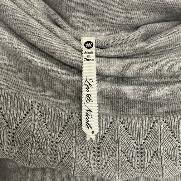 Leo & Nicole Sweater from Stitch Fix - Picture 3 of 3